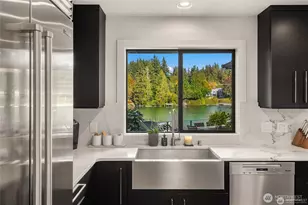 5482 Fletcher Landing NE, Bainbridge Island, WA 98110 - Photo 15