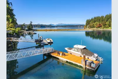 5482 Fletcher Landing NE, Bainbridge Island, WA 98110 - Photo 35