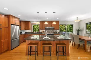 10920 NE 189th St, Bothell, WA 98011 - Photo 9