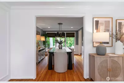 3657 W Viewmont Way W, Seattle, WA 98199 - Photo 9