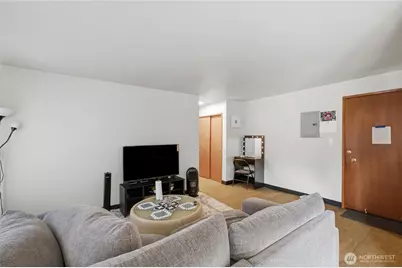 4803 S Henderson Street, Seattle, WA 98118 - Photo 13