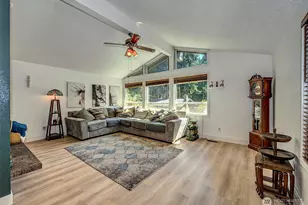 21220 Shell Valley Rd, Edmonds, WA 98026 - Photo 9