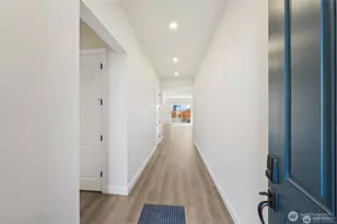 20814 149th St E, Bonney Lake, WA 98391 - Photo 3
