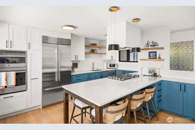 8803 38th Avenue SW, Seattle, WA 98126 - Photo 9