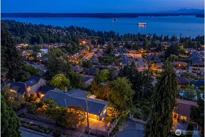 8803 38th Avenue SW, Seattle, WA 98126 - Photo 35