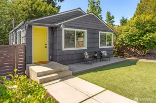 10025 Ashworth Ave N, Seattle, WA 98133 - Photo 3