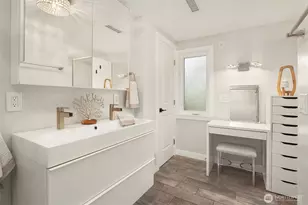 10025 Ashworth Ave N, Seattle, WA 98133 - Photo 21