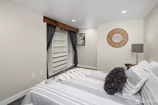 10025 Ashworth Ave N, Seattle, WA 98133 - Photo 25
