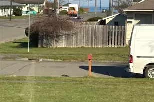 1202 Georgiana St, Port Angeles, WA 98362 - Photo 11