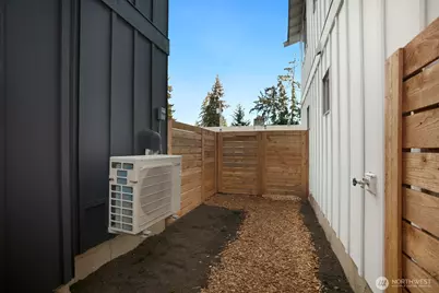 10183 NE 112th Place, Kirkland, WA 98033 - Photo 21