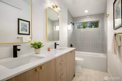 10183 NE 112th Place, Kirkland, WA 98033 - Photo 17