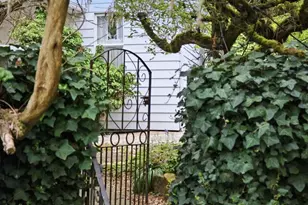 6238 Woodlawn Ave N, Seattle, WA 98103 - Photo 35