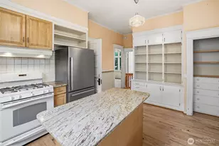 6238 Woodlawn Ave N, Seattle, WA 98103 - Photo 13
