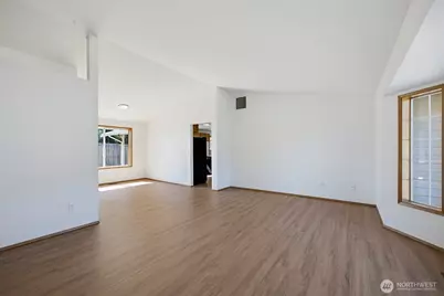 15012 2nd Avenue E, Tacoma, WA 98445 - Photo 5