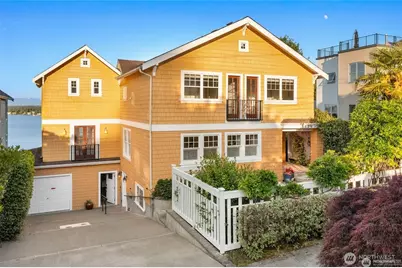 1126 33rd Avenue S, Seattle, WA 98144 - Photo 1