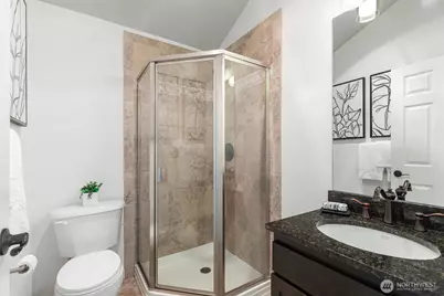 4507 Linden Avenue N #A, Seattle, WA 98103 - Photo 23