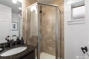 4507 Linden Ave N, Seattle, WA 98103 - Photo 9
