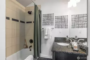 4507 Linden Ave N, Seattle, WA 98103 - Photo 27