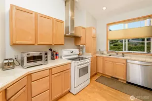 160 Mariners View Ct, Sequim, WA 98382 - Photo 17