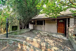 14048 41st Ave NE, Seattle, WA 98125 - Photo 3