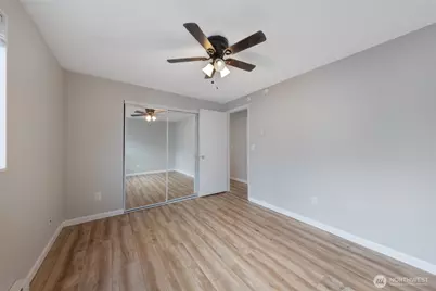 361 Earlington Avenue SW, Renton, WA 98057 - Photo 13