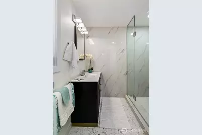 8215 4th Avenue NE, Seattle, WA 98115 - Photo 17