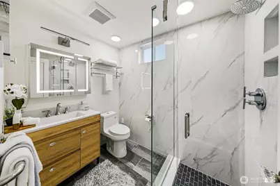 8215 4th Avenue NE, Seattle, WA 98115 - Photo 21