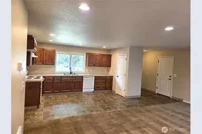 1113 Manzanita Way, Vancouver, WA 98661 - Photo 3
