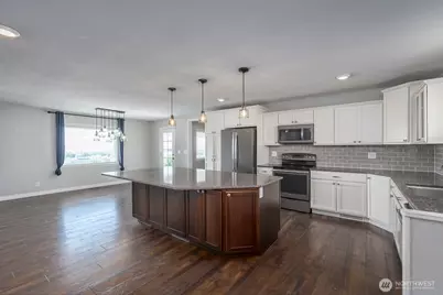 225 NE Widmer Drive, Royal City, WA 99357 - Photo 7