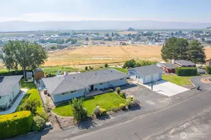 225 NE Widmer Dr, Royal City, WA 99357 - Photo 3