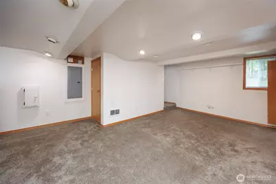 19708 North Park Avenue N, Shoreline, WA 98133 - Photo 21