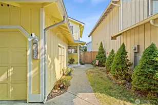 6104 Huntington Ln SE, Lacey, WA 98503 - Photo 3