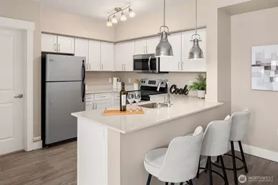 11415 Slater Avenue NE #303, Kirkland, WA 98033 - Photo 9