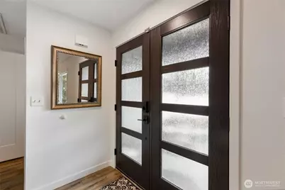 10009 NE 141st Street, Kirkland, WA 98034 - Photo 3