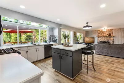 10009 NE 141st Street, Kirkland, WA 98034 - Photo 11