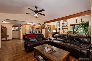 2111 W Hanks Lake Rd, Shelton, WA 98584 - Photo 13