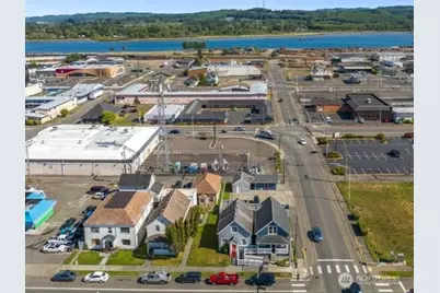 621 W Market Street, Aberdeen, WA 98520 - Photo 17
