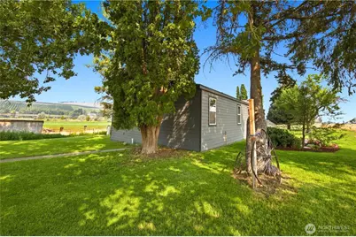 26575 Hwy 97, Brewster, WA 98812 - Photo 9
