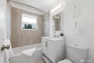 3844 49th Ave SW, Seattle, WA 98116 - Photo 9