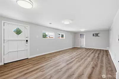 3844 49th Avenue SW, Seattle, WA 98116 - Photo 11