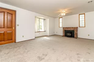 8206 S Alaska St, Tacoma, WA 98408 - Photo 5