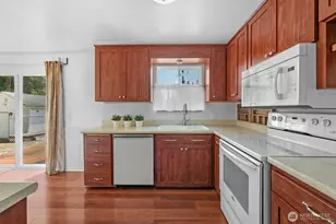 3330 120th St SE, Everett, WA 98208 - Photo 7