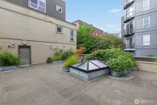 1410 E Pine St, Seattle, WA 98122 - Photo 29