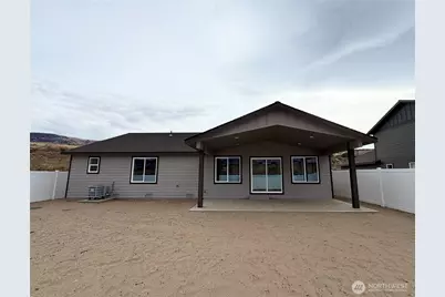201 Country Cottage Lane, Malaga, WA 98828 - Photo 33
