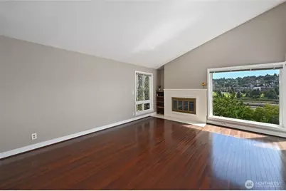 2636 22nd Avenue W #303, Seattle, WA 98199 - Photo 3