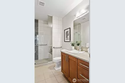 10650 NE 9th Place #2122, Bellevue, WA 98004 - Photo 25