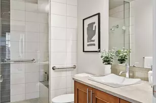 10650 NE 9th Pl, Bellevue, WA 98004 - Photo 25
