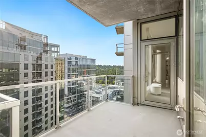 10650 NE 9th Place #2122, Bellevue, WA 98004 - Photo 9