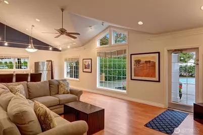 12404 E Gibson Road #B-304, Everett, WA 98204 - Photo 23