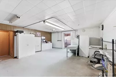 21 W 4th Avenue, Omak, WA 98841 - Photo 15